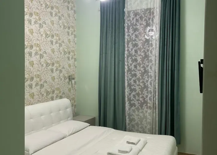 Lin Mare Pensión Roma