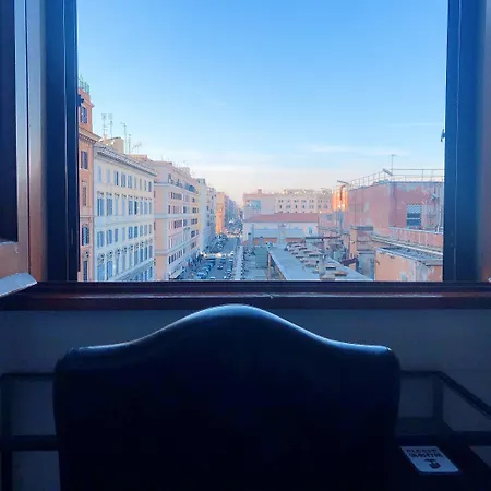 Konukevi Lin Mare Roma